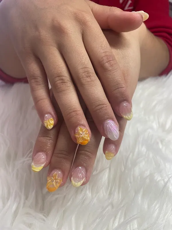 California Nails — Nail salon in Brockton